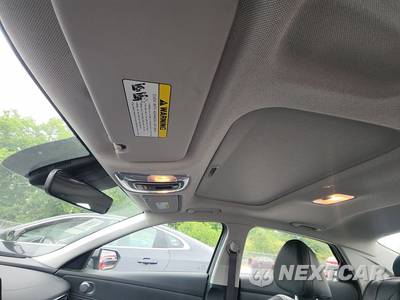 2025 Hyundai Elantra Limited - zdjęcie 17 z 18 - miniatura