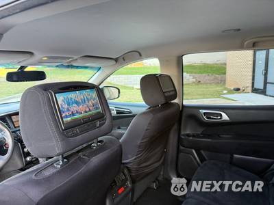 2016 Nissan Pathfinder SV - zdjęcie 12 z 20 - miniatura