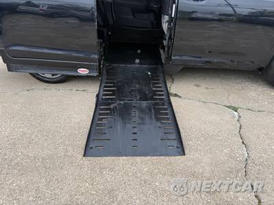2018 Toyota Sienna SE 8-Passenger 119.3" WB - zdjęcie 26 z 29 - miniatura