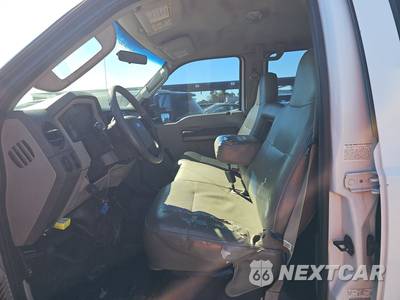 2008 Ford Super Duty F-350 Cab Chassis XL Crew Cab DRW - zdjęcie 7 z 20 - miniatura