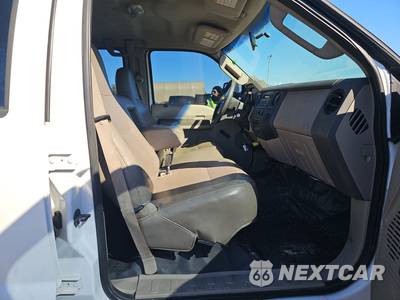 2008 Ford Super Duty F-350 Cab Chassis XL Crew Cab DRW - zdjęcie 8 z 20 - miniatura
