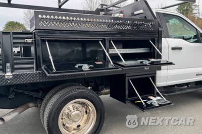 2023 Ford Super Duty F-550 Cab Chassis XL Regular Cab DRW - zdjęcie 17 z 38 - miniatura