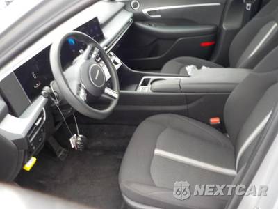 2025 Hyundai Sonata SEL - zdjęcie 8 z 36 - miniatura