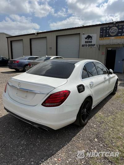 2015 Mercedes-Benz C 300 4MATIC Sedan - zdjęcie 4 z 6 - miniatura