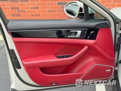 2021 Porsche Panamera - zdjęcie 43 z 48 - miniatura