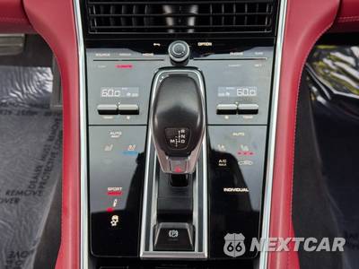 2021 Porsche Panamera - zdjęcie 28 z 48 - miniatura