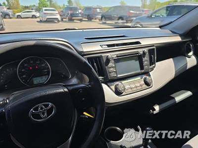 2013 Toyota RAV4 XLE - zdjęcie 14 z 22 - miniatura