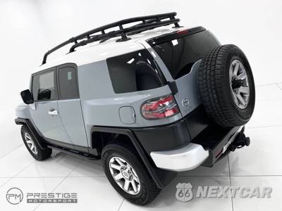 2014 Toyota FJ Cruiser w/Rear Doors - zdjęcie 26 z 50 - miniatura