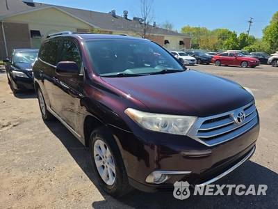 2013 Toyota Highlander Plus - zdjęcie 3 z 21 - miniatura