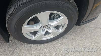 2022 Toyota Highlander Hybrid LE - zdjęcie 12 z 14 - miniatura