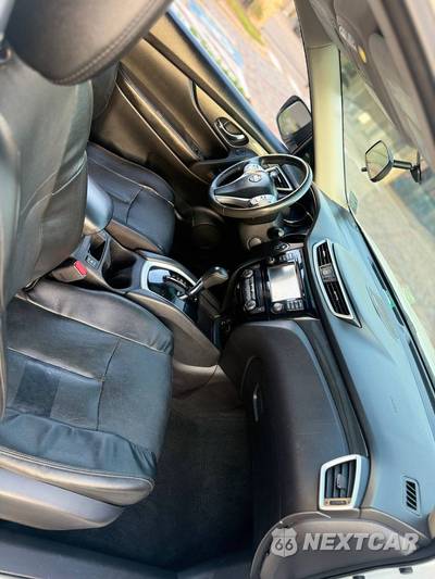 2016 Nissan Rogue SL - zdjęcie 12 z 21 - miniatura