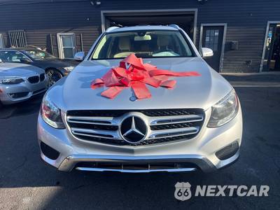 2016 Mercedes-Benz GLC 300 - zdjęcie 2 z 14 - miniatura