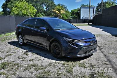 2024 Toyota Corolla LE Sedan - zdjęcie 1 z 17 - miniatura
