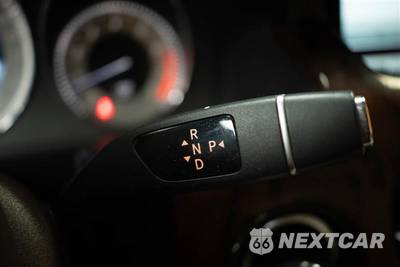 2014 Mercedes-Benz GLK 350 4MATIC - zdjęcie 24 z 32 - miniatura