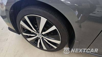 2019 Nissan Altima SR - zdjęcie 6 z 13 - miniatura