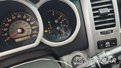 2004 Toyota 4Runner SR5 - zdjęcie 6 z 13 - miniatura