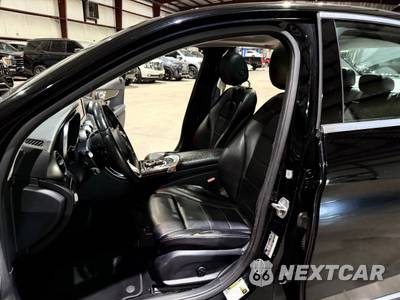 2018 Mercedes-Benz C 300 Sedan - zdjęcie 14 z 33 - miniatura