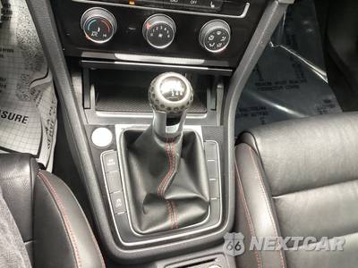 2015 Volkswagen Golf GTI S Hatchback - zdjęcie 29 z 32 - miniatura