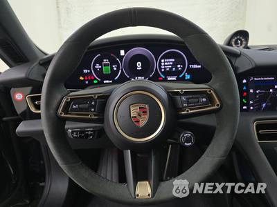 2025 Porsche Taycan 4S - zdjęcie 10 z 26 - miniatura