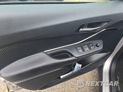 2018 Toyota C-HR XLE - zdjęcie 9 z 30 - miniatura