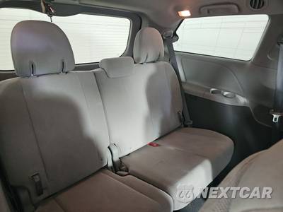 2020 Toyota Sienna L 7-Passenger 119.3" WB - zdjęcie 14 z 18 - miniatura