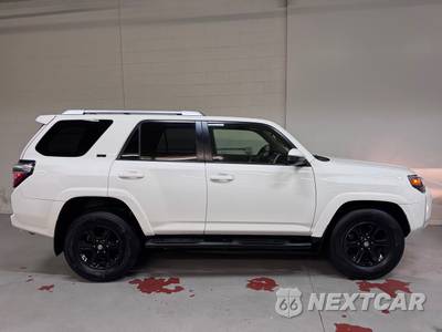 2014 Toyota 4Runner SR5 - zdjęcie 2 z 23 - miniatura