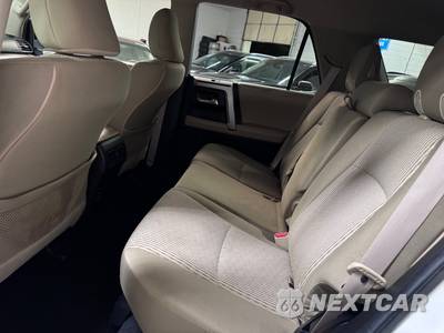 2014 Toyota 4Runner SR5 - zdjęcie 15 z 23 - miniatura
