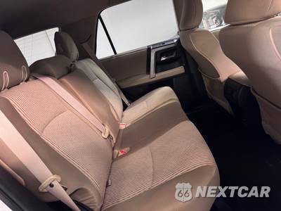 2014 Toyota 4Runner SR5 - zdjęcie 17 z 23 - miniatura