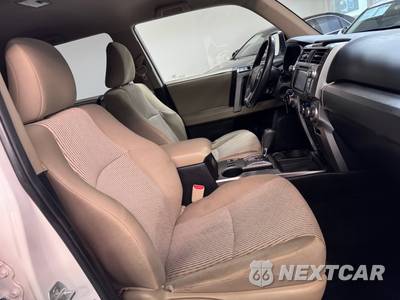 2014 Toyota 4Runner SR5 - zdjęcie 16 z 23 - miniatura