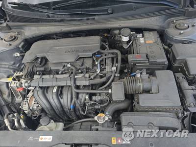 2024 Hyundai Elantra SE - zdjęcie 21 z 33 - miniatura