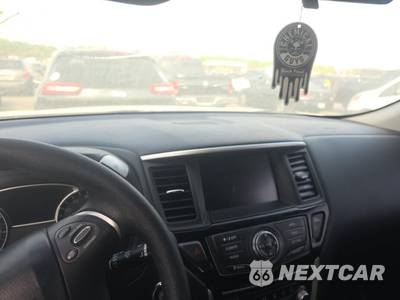 2018 Nissan Pathfinder S - zdjęcie 10 z 16 - miniatura