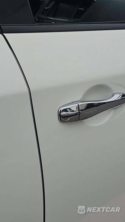 2020 Nissan Pathfinder S - zdjęcie 12 z 15 - miniatura