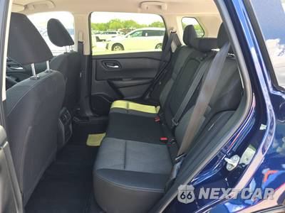 2024 Nissan Rogue SV - zdjęcie 19 z 26 - miniatura