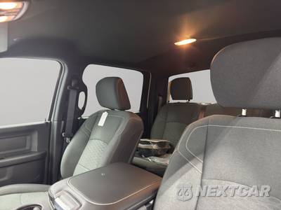 2025 Ram 3500 Cab Chassis Tradesman Crew Cab DRW - zdjęcie 5 z 20 - miniatura