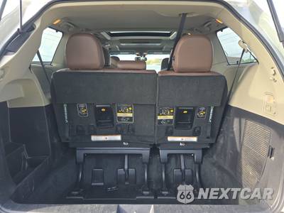 2017 Toyota Sienna Limited Premium 7-Passenger 119.3" WB - zdjęcie 16 z 23 - miniatura