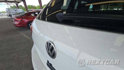 2020 Volkswagen Tiguan SE - zdjęcie 11 z 13 - miniatura