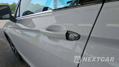 2020 Volkswagen Tiguan SE - zdjęcie 8 z 13 - miniatura