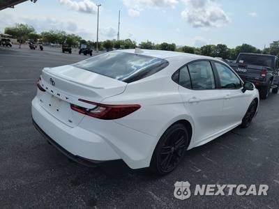 2025 Toyota Camry SE - zdjęcie 4 z 28 - miniatura