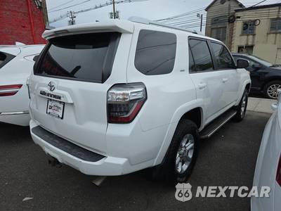 2016 Toyota 4Runner SR5 - zdjęcie 4 z 40 - miniatura