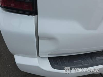 2016 Toyota 4Runner SR5 - zdjęcie 32 z 40 - miniatura