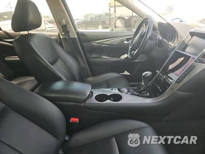 2017 INFINITI Q50 3.0t Premium - zdjęcie 8 z 18 - miniatura