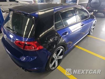 2016 Volkswagen Golf R Hatchback w/DCC & Navigation - zdjęcie 4 z 21 - miniatura