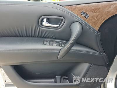 2017 INFINITI QX80 - zdjęcie 9 z 20 - miniatura