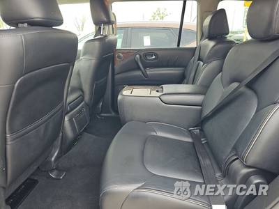 2017 INFINITI QX80 - zdjęcie 13 z 20 - miniatura