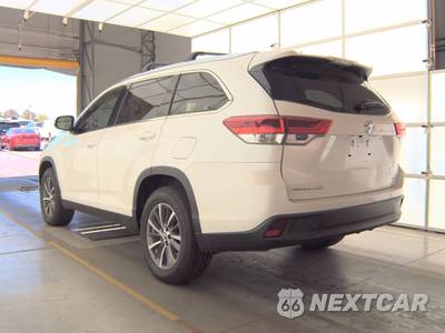 2019 Toyota Highlander XLE - zdjęcie 6 z 20 - miniatura
