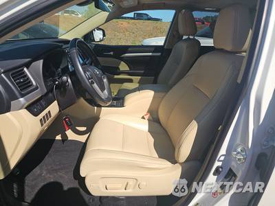 2019 Toyota Highlander XLE - zdjęcie 7 z 20 - miniatura