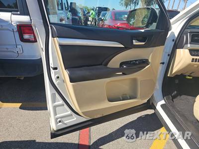2019 Toyota Highlander XLE - zdjęcie 9 z 20 - miniatura