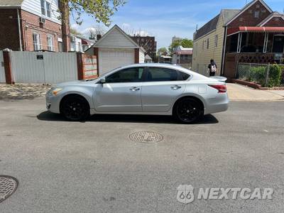 2015 Nissan Altima 2.5 SV - zdjęcie 5 z 21 - miniatura