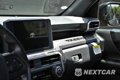 2025 Toyota Tacoma SR5 Crew Cab Medium Bed - zdjęcie 9 z 20 - miniatura