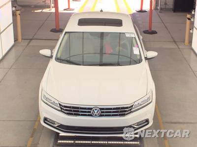 2018 Volkswagen Passat 2.0T SE w/Technology - zdjęcie 2 z 18 - miniatura